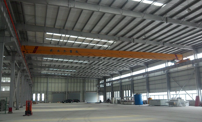 LD型低凈空電動(dòng)單梁起重機(jī)（方形主梁）